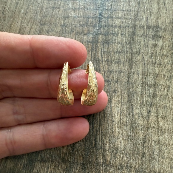 Jewelry - 14 K Gold Textured Hoop Earrings 
.88 grams